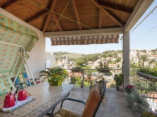 Apartment Splitska  22