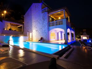 Villa Arion - Four Bedroom Villa with Terrace and Swimming Pool - Mokošica - image1