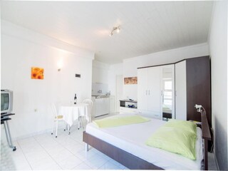 Apartment Postira Features 7