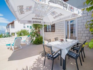 Apartment Postira  10