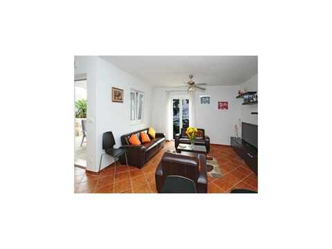 Casa per le vacanze Holiday Home Odiseja- One Bedroom Apartment with Terrace and Sea View