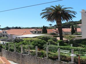 Apartment Guest House Gugily- Triple Room with Shared Bathroom and City View - Dubrovnik - image1