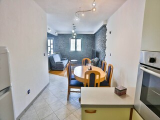 Apartment Sutivan Features 6