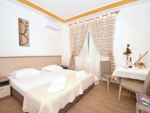 Maison de vacances Guest House Mia (ST) - Chambre Twin avec Salle de Bains Privative (A2) - Split (ville) - image1