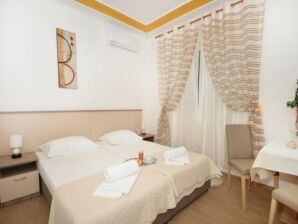 Apartment Guest House Mia (ST) - Twin Room with Private Bathroom (A2) - Split (City) - image1