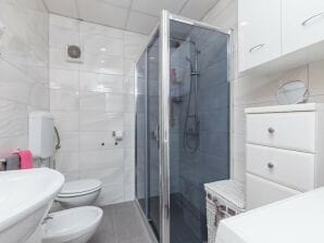 Appartamento Rooms Ivo - Twin Room with Shared Bathroom - Ragusa - image1