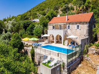 Holiday house Molunat  37