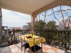 Apartments Fidelis - Apartment mit einem Schlafzimmer, Terrasse und Gartenblick(3) - Okrug Donji - image1