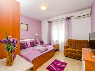 Apartment Potomje Features 4