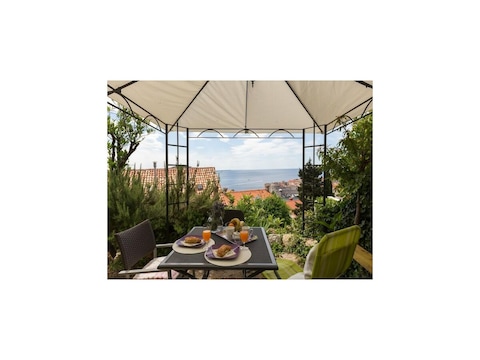 Apartment Purple Rain – Studio-Apartment mit Terrasse und Meerblick