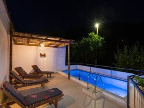 Villa Dalmatian Gem - Two-Bedroom Villa with Terrace and Swimming Pool - Doubravka - image1