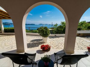 Appartement Apartments Villa Made 4U - Deluxe Four Bedroom Apartment with Terrace and Sea View - Mlini - image1