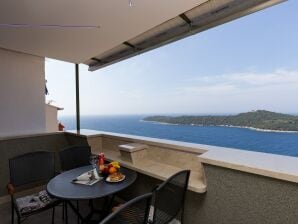 Apartment H&D - Two Bedroom Apartment with Balcony and Sea View