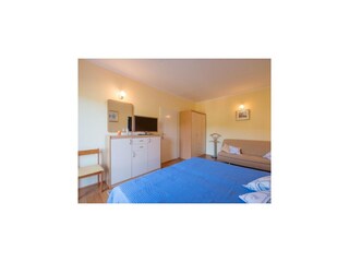 Apartment Molunat  17