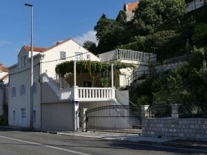 Apartment Cetinić - Two Bedroom Apartment with Terrace and Sea View - Mokošica - image1