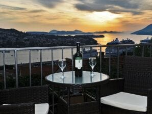 Appartement Nika Family Apartments - Comfort Studio Apartment with Balcony and Sea View (A4) - Dubrovnik - image1