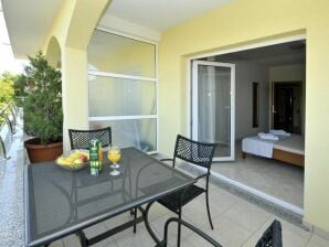 Apartamento Apartments Villa Moonlight - One Bedroom Apartment with Sea View Balcony (Junior) - Distrito de Gornji - image1