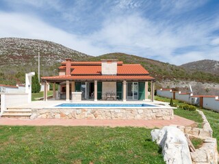 Villa Kaštel Sućurac Buitenaudio-opname 2