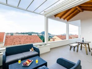 Miracle Apartments - Comfort Studio Appartement met Terras en Uitzicht op de Stad - Dubrovnik - image1