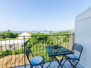 Apartment &  Rooms Maždin - One Bedroom Apartment with Balcony and Sea View - Doli - image1