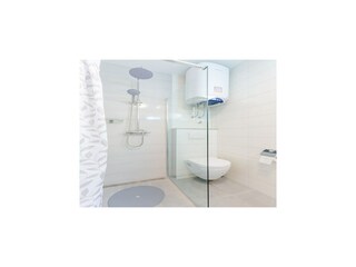 Apartment Kastel Kambelovac Features 16