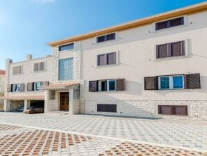 Apartment Karlo - Two Bedroom Apartment with Balcony (Matanić)