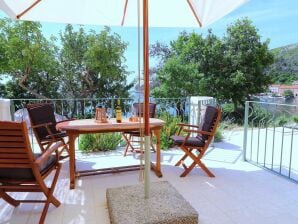 Apartamento Apartments Seafront Silence - One Bedroom Apartment with Terrace and Sea View - Trstenik - image1