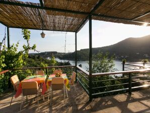 Apartamento Bodul Vacation Apartment - Two Bedroom Apartment with Terrace and Sea View - Zaton cerca de Dubrovnik - image1