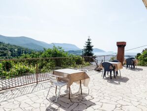 Appartamento Villa Peragić - Camera Tripla con Balcone e Bagno Privato Esterno - Molunato - image1