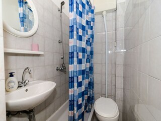 Apartment Molunat Features 13