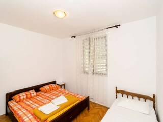 Apartment Molunat Features 2