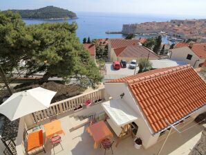 Appartement Room & Studios Rina - Double Room with Patio - Dubrovnik - image1