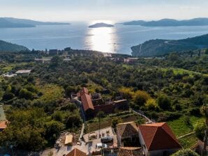 Villa Kanada - Two-Bedroom House with Terrace and Sea View - Brsecine - image1