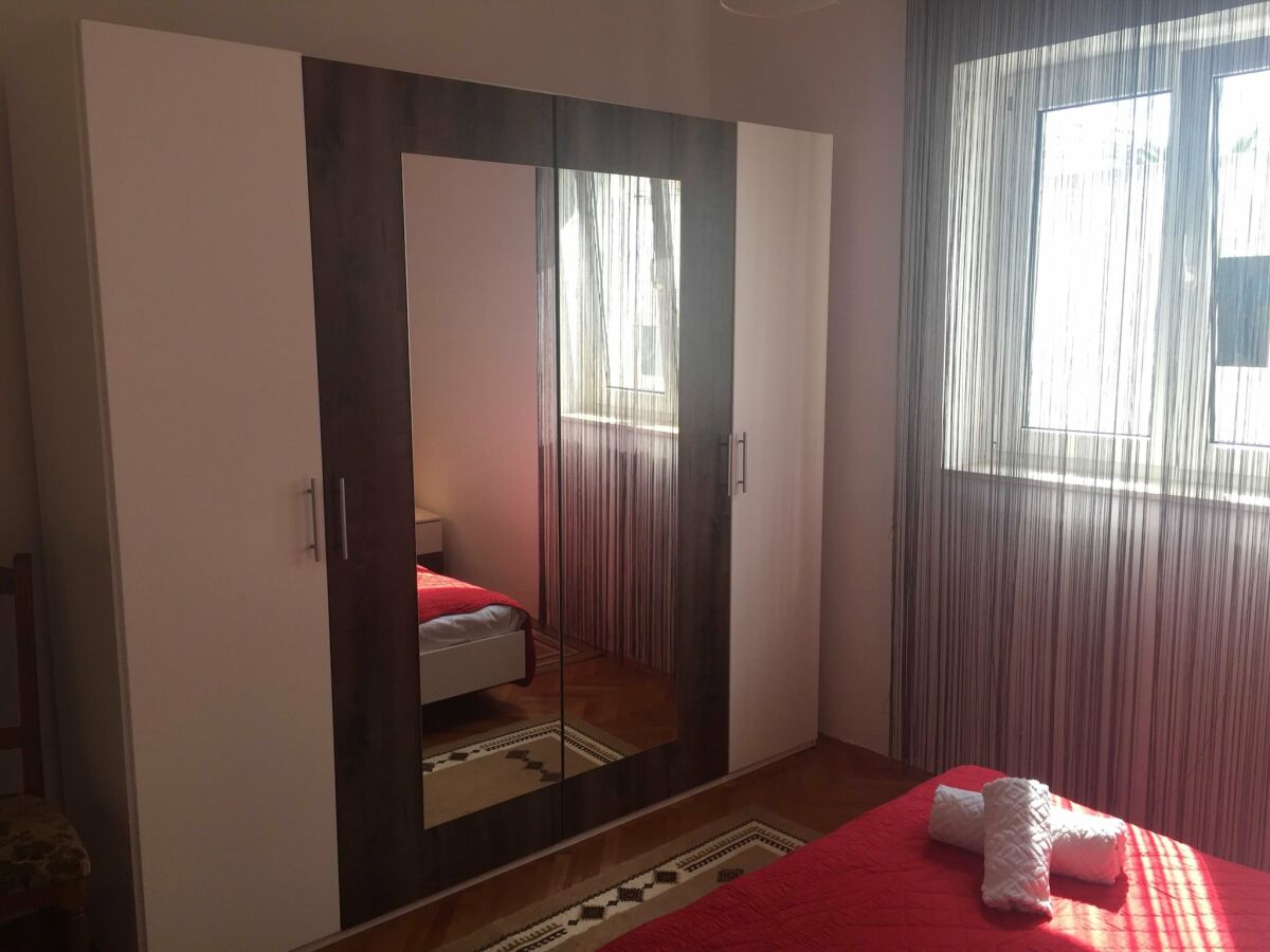 Apartment Jesenice bei Dugi Rat Ausstattung 8