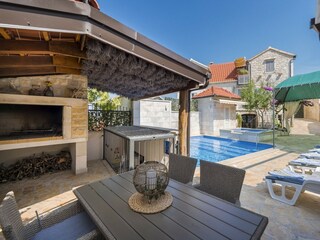 Ferienhaus Škrip Außenaufnahme 9