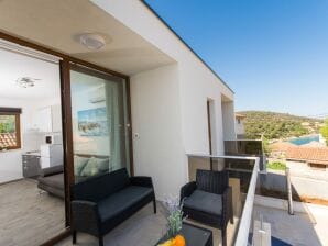 Villa LA-Comfort One Bedroom Apartment with Sea View Terrace 3 - Drvenik Veli - image1