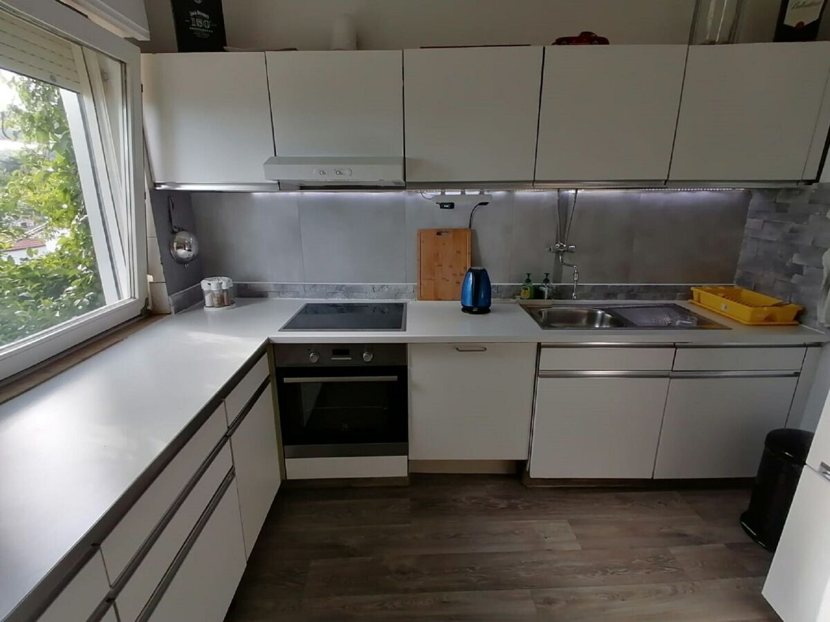 Apartment Jesenice bei Dugi Rat Ausstattung 1