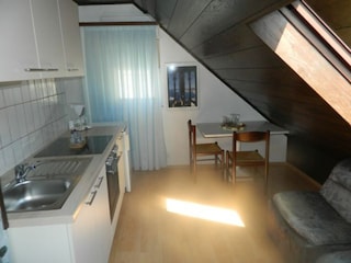 Apartment Jesenice bei Dugi Rat Features 9