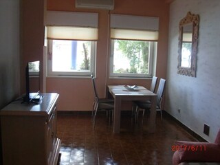 Appartement Jesenice bei Dugi Rat Équipement 9