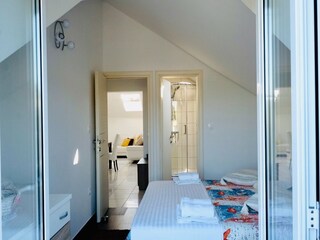 Apartment Povlja Ausstattung 12