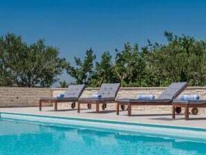 Villa Manda Korina - Three-Bedroom Villa with Private Pool - Solin - image1