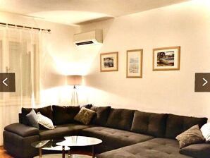 Apartment Ema - One Bedroom Apartment with Balcony - Split (City) - image1