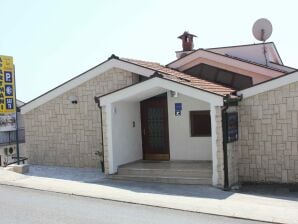 Appartamento Guest House San Antonio - Deluxe Room with Patio no.4 - Rogotin - image1