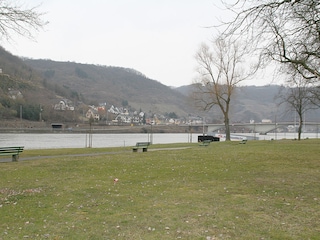 Unverbauter Blick auf die Mosel