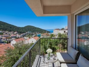 Apartment Blù-Apartment mit zwei Schlafzimmern, Terrasse und Meerblick - Mokošica - image1