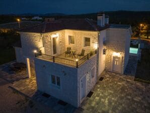 Whitestone Villa  - Three Bedroom Villa with Swimming pool - Brodarica - image1