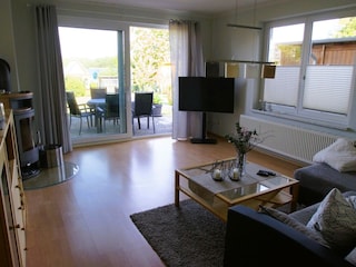 Das Wohnzimmer mit Terrasse