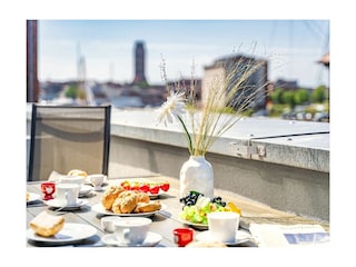 Hafenspitze App. 09 - Blick auf die Loggia mit einem traumhafenten Ausblick