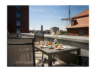 Hafenspitze App. 09 - Blick auf die Loggia mit einem traumhafenten Ausblick