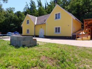 Holiday house Welcoming holiday home near lake - Kisapáti - image1